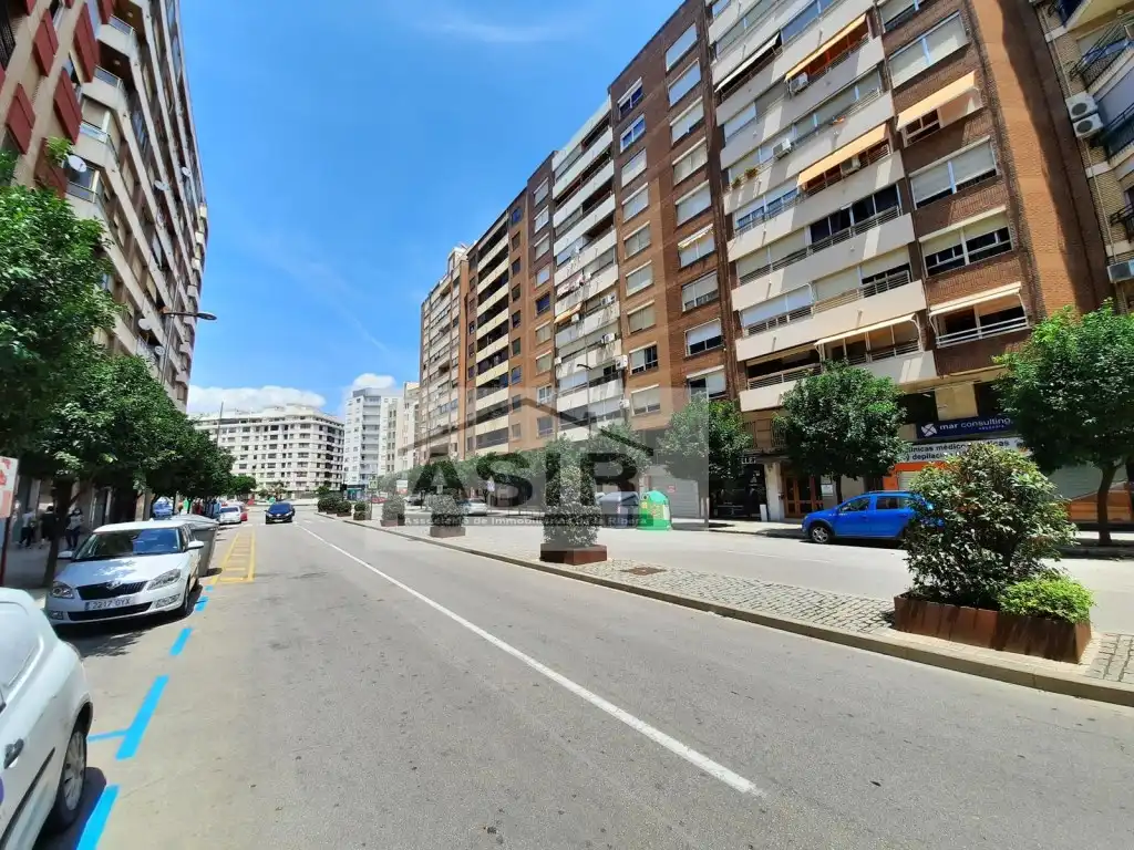 Gewerbefläche zur Miete in Casc Urbà, imagen 7