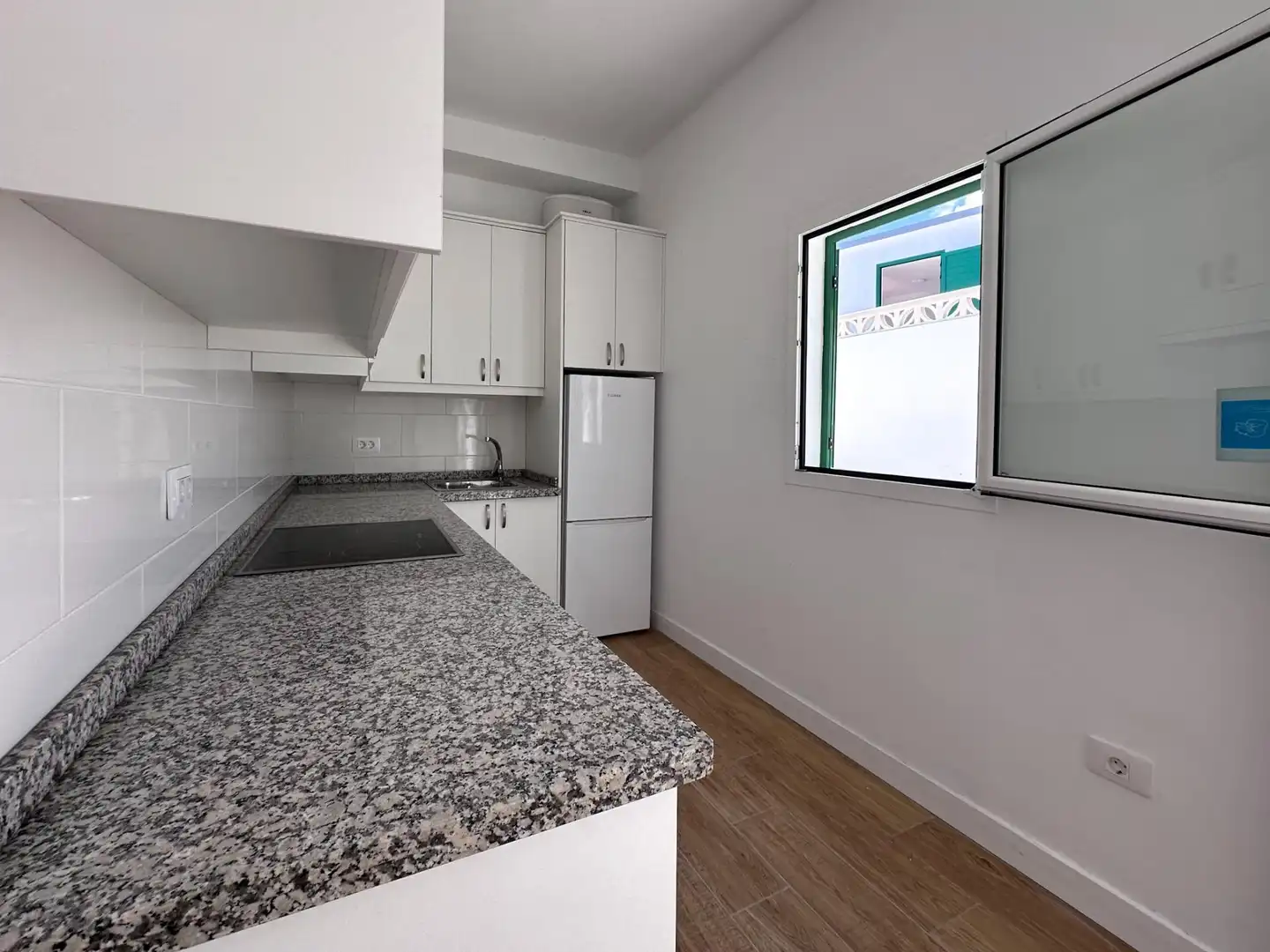 Kitchen of Flat for rent in Barlovento  with Terrace