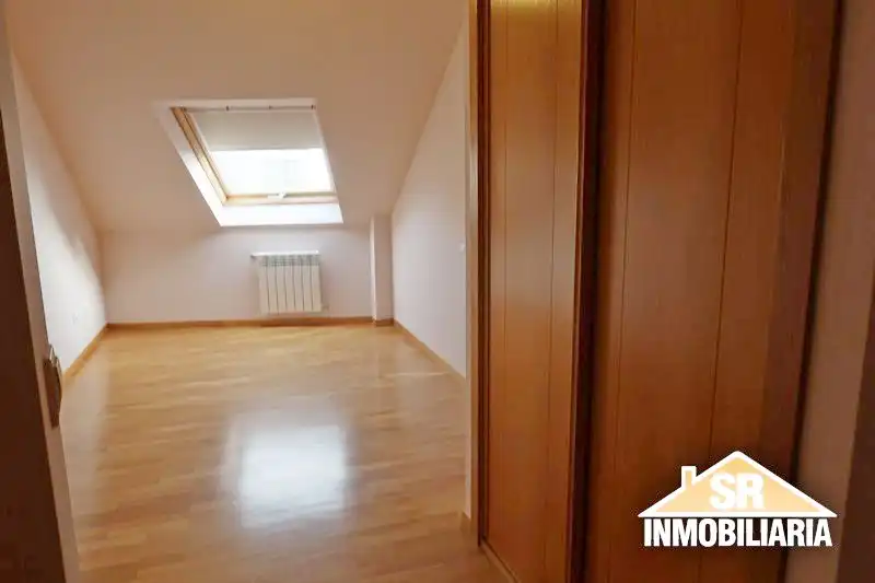 Piso de alquiler en A Coruña Capital  con Calefacción, Parquet y Horno