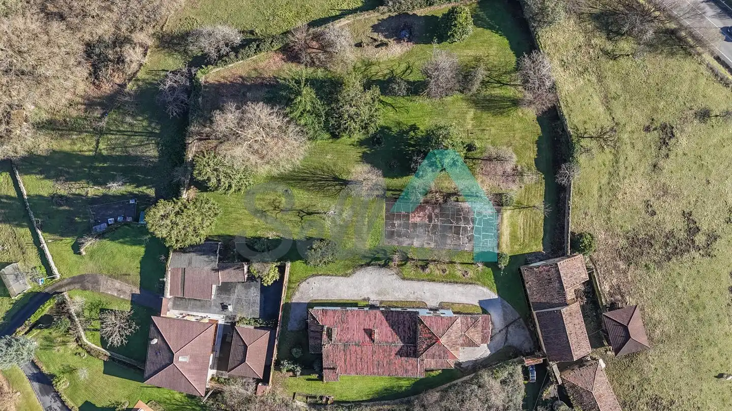 Casa o chalet en venta en Oviedo  con Jardín privado y Balcón