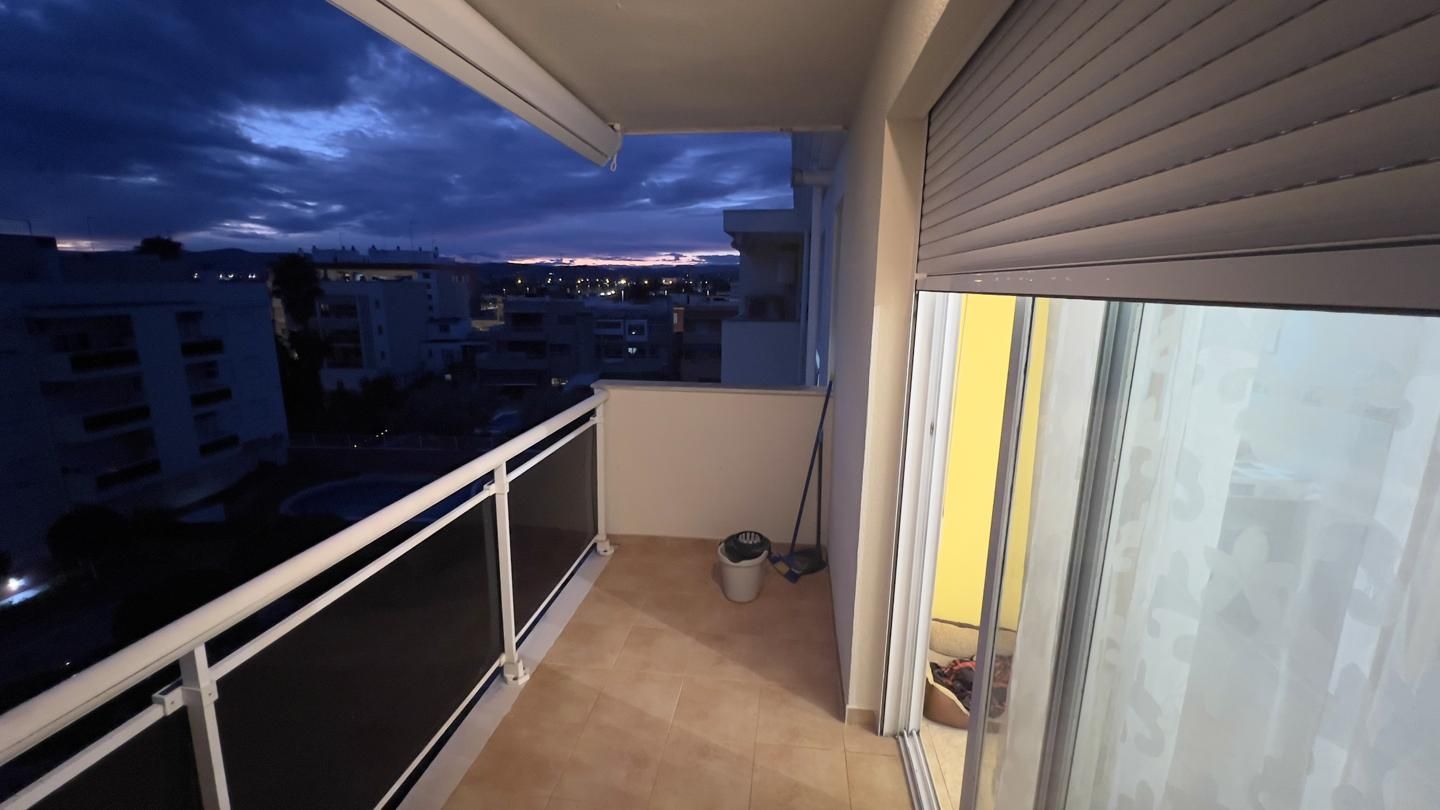 Ático en venta en Carrer 9 d'Octubre, Zona Papa Luna - Platja del Gurugú