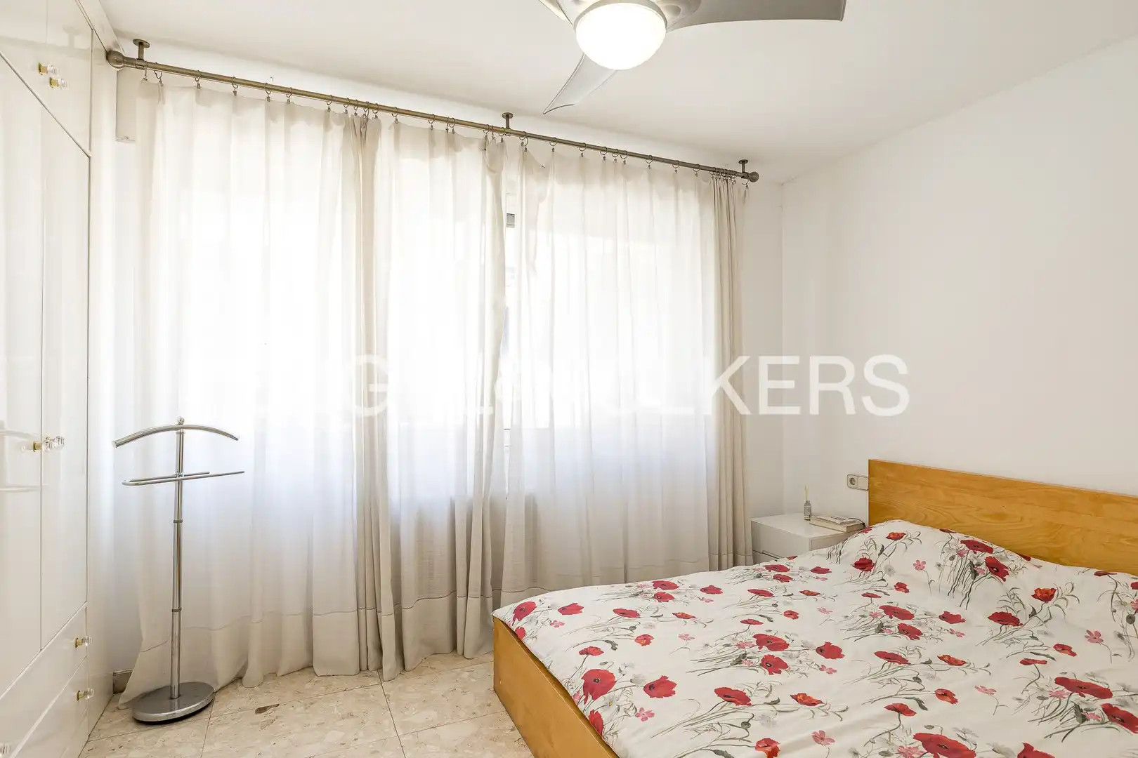 Dormitori de Casa o xalet en venda en Sant Feliu de Llobregat amb Aire condicionat, Calefacció i Terrassa