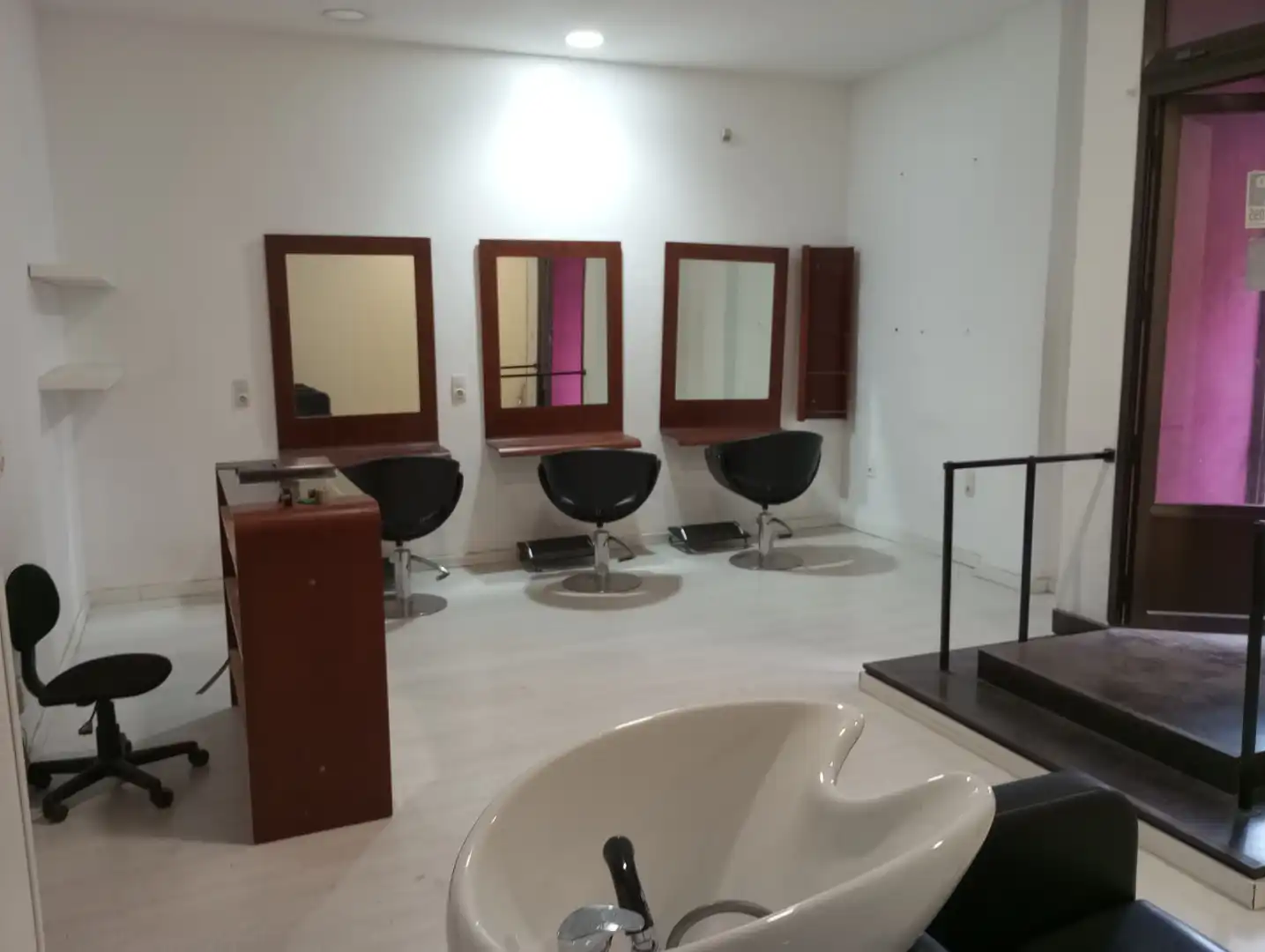 Commercial properties for rent in Calle de las Escuelas Pías, 9, La Bozada – Parque Delicias
