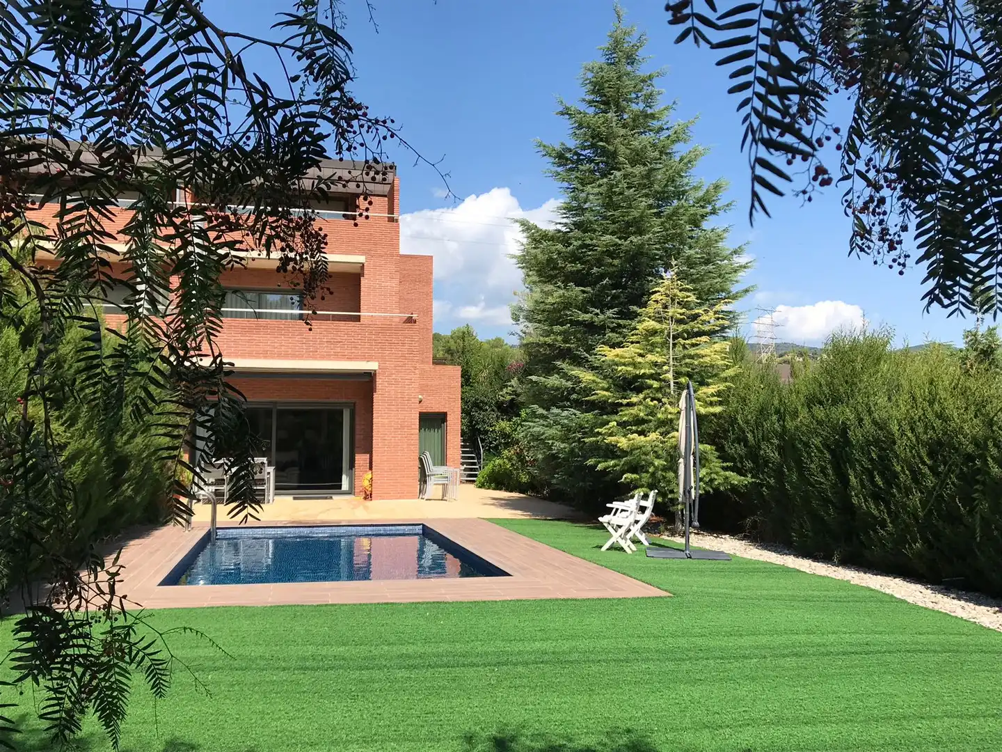 Villa mit Pool zum Verkauf in Carrer Camp de Futbol