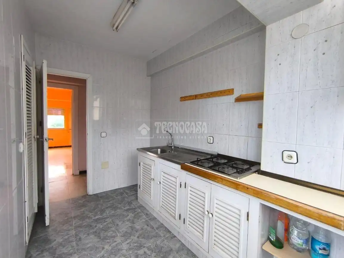 Cocina de Piso en venta en Huelva con Balcón