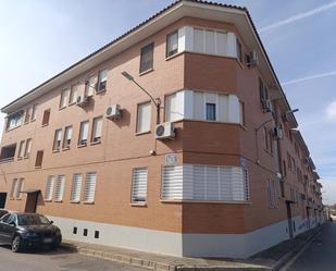 Vista exterior de Pis en venda en La Solana   amb Traster