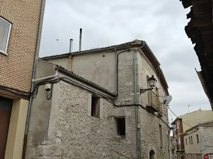 Vista exterior de Casa adosada en venda en Cuéllar