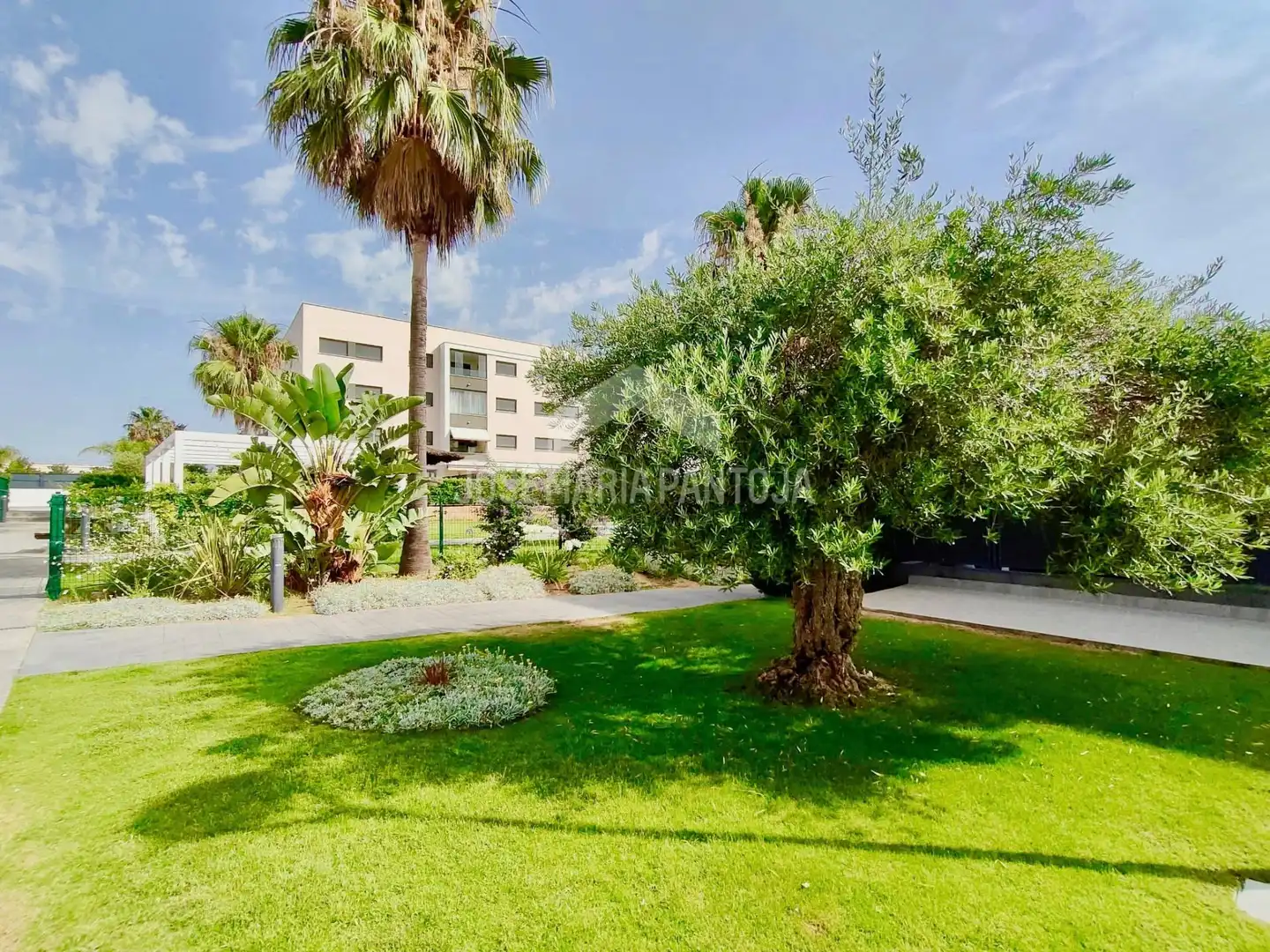 Exterior view of Flat for sale in Jerez de la Frontera  with Air Conditioner, Heating and Private garden