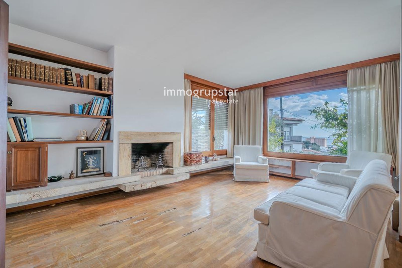 Sala d'estar de Casa o xalet en venda en Sant Feliu de Guíxols amb Calefacció, Terrassa i Piscina