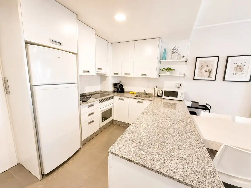 Cuina de Apartament en venda en La Manga del Mar Menor amb Aire condicionat, Calefacció i Terrassa
