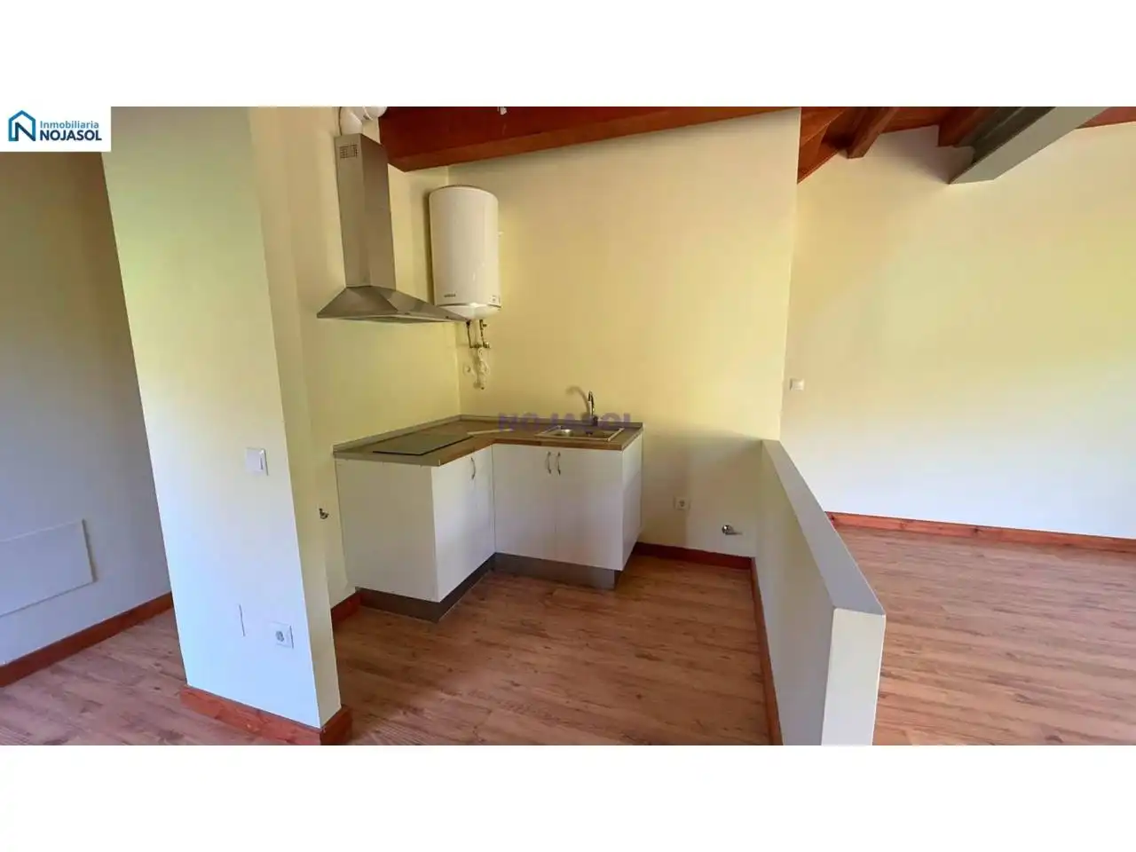 Cocina de Apartamento en venta en Vega de Liébana con Calefacción, Jardín privado y Parquet