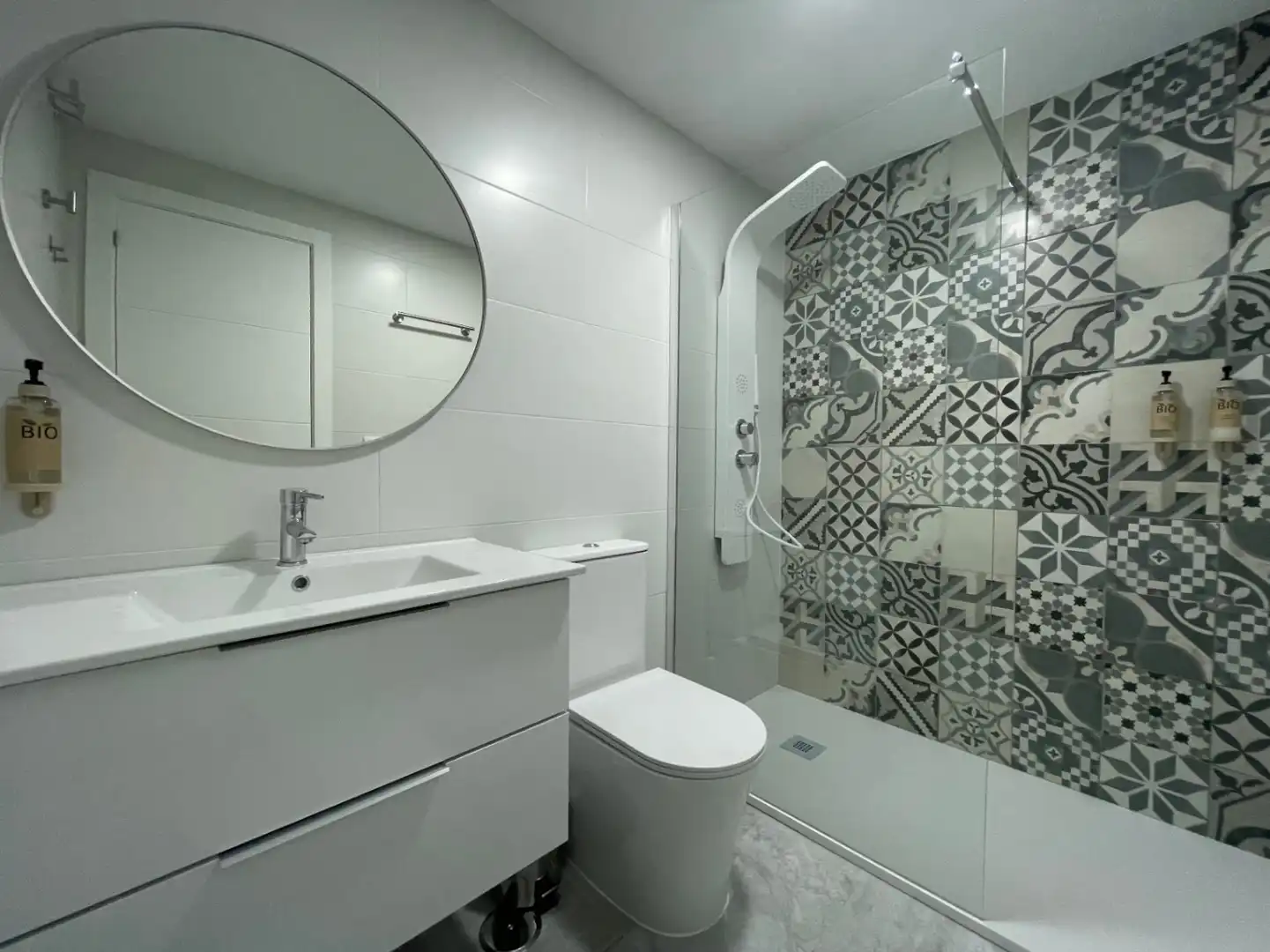 Badezimmer von Wohnung zur Miete in El Puerto de Santa María