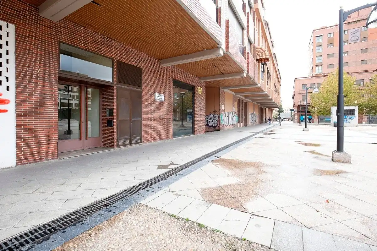 Local comercial en venda a Plaza de San Lázaro 7
