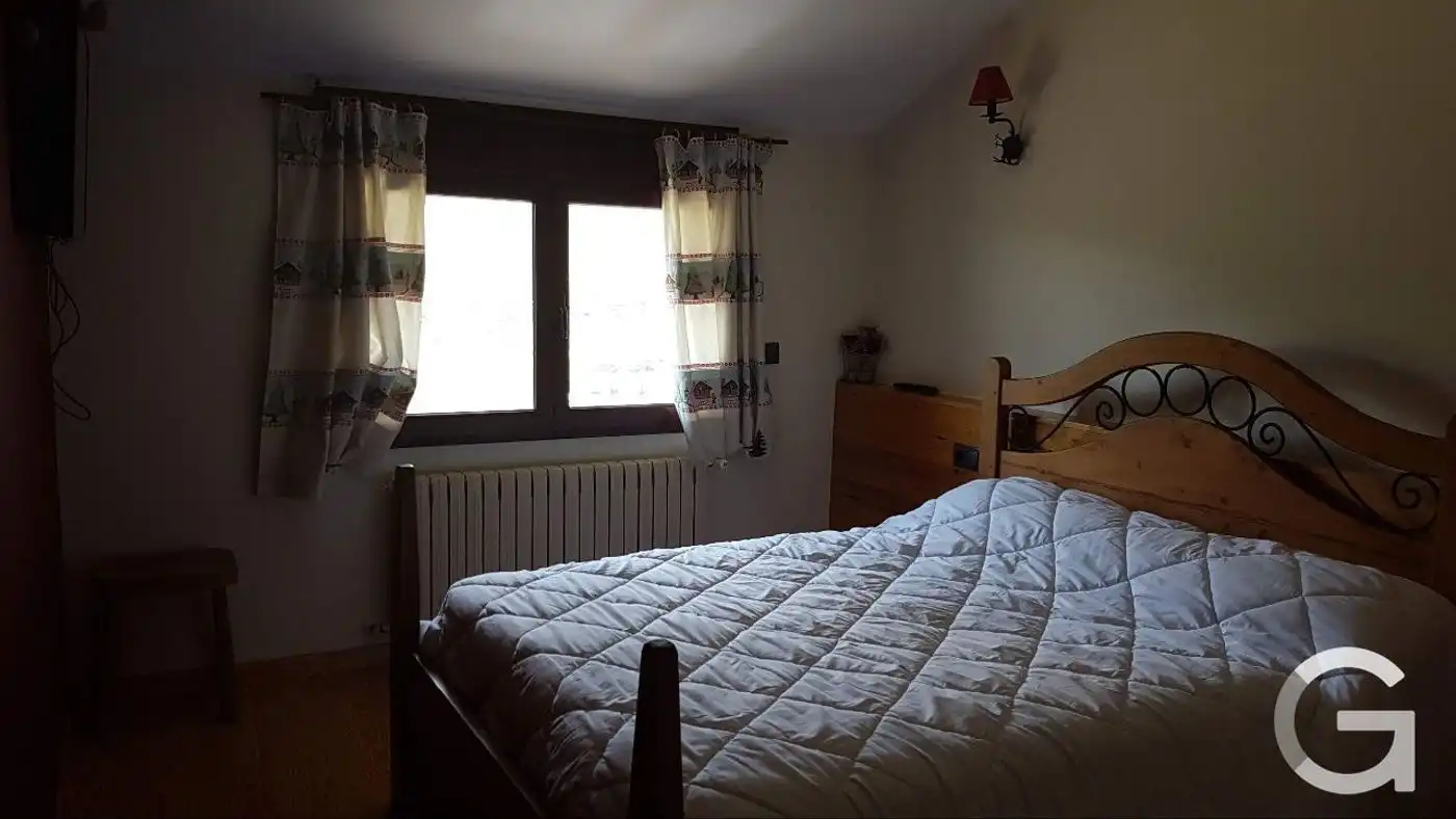 Habitación de Casa adosada en venta en Encamp con Amueblado