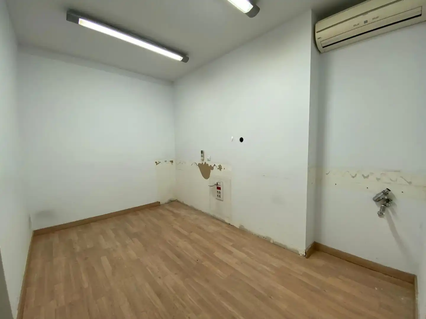 Oficina de lloguer en Sant Feliu de Llobregat