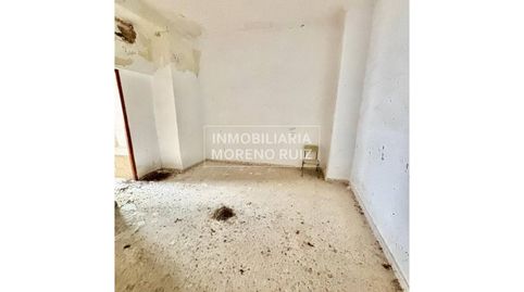 OPORTUNIDAD UNICA CASA PARA REFORMAR A TU GUSTO CON POSIBILIDAD DE COCHERA., Bild 3