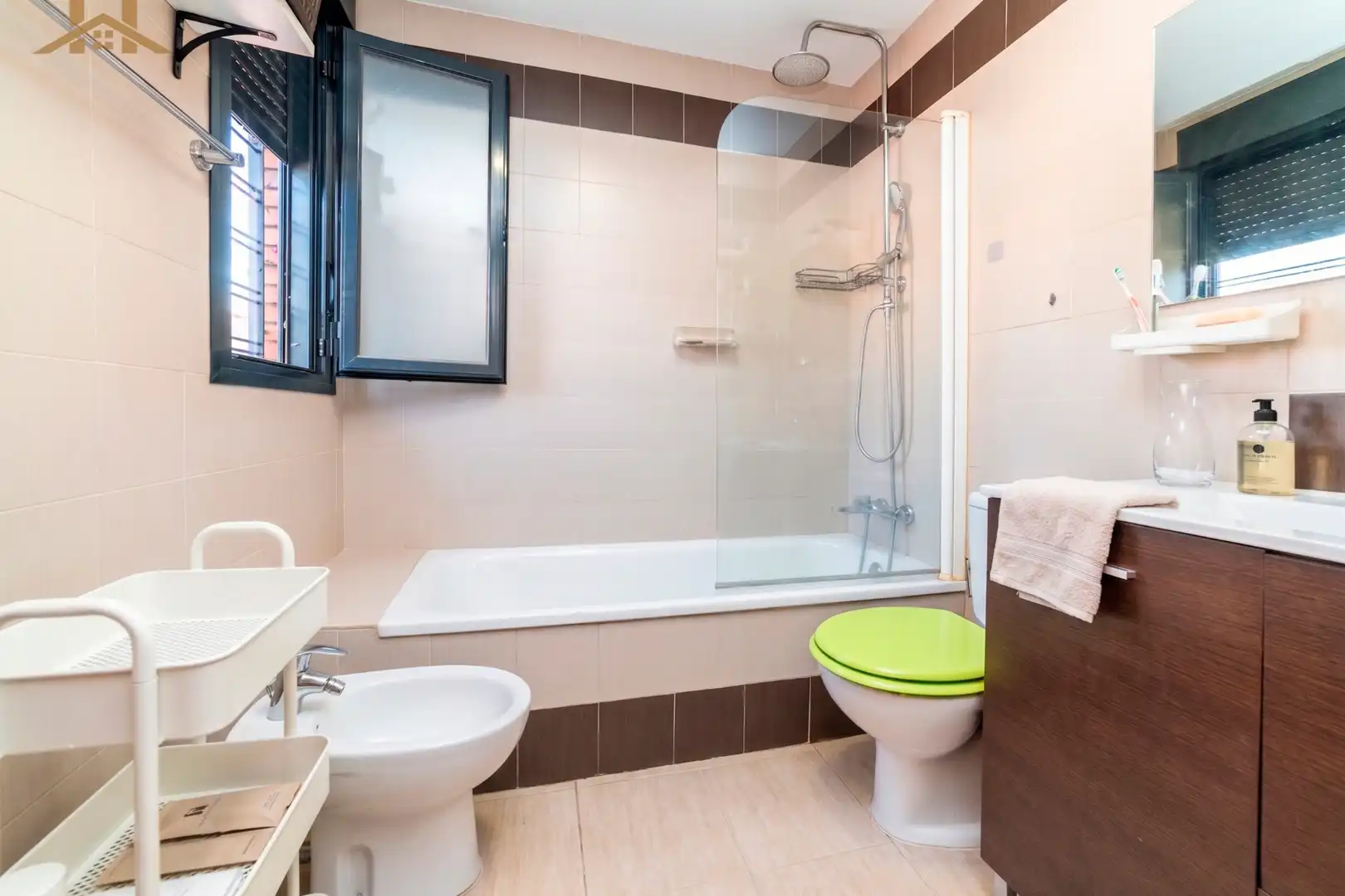 Bathroom of Ground floor for sale in Navalcarnero  with Heating, Private garden and Parquet flooring