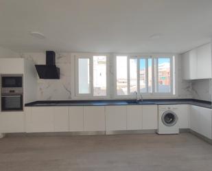 Kitchen of Apartment to rent in  Palma de Mallorca  with Air Conditioner, Parquet flooring and Oven