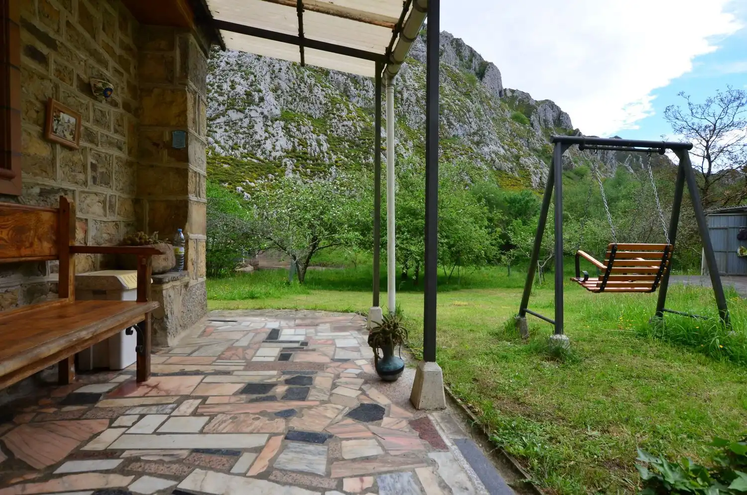 Jardí de Casa o xalet en venda en Piloña amb Calefacció, Terrassa i Traster