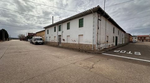 Foto 2 von Einfamilien-Reihenhaus zum Verkauf in Riego de la Vega, León