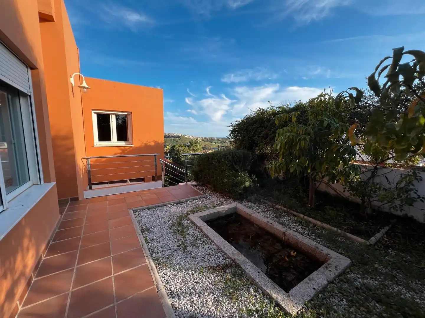 Terraza de Casa o chalet en venta en Vélez-Málaga con Aire acondicionado, Jardín privado y Piscina