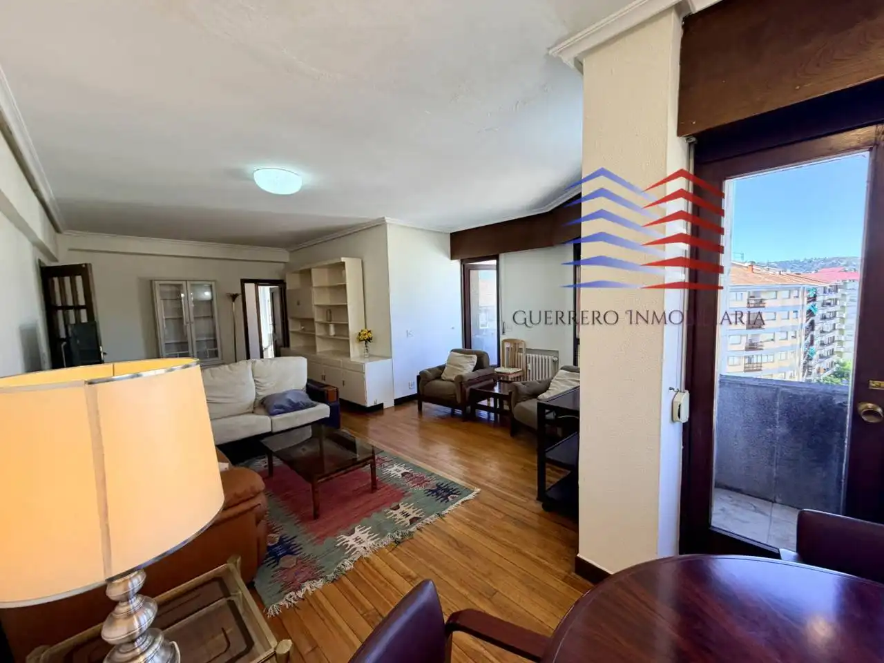Sala d'estar de Pis de lloguer en Ourense Capital  amb Calefacció, Parquet i Traster