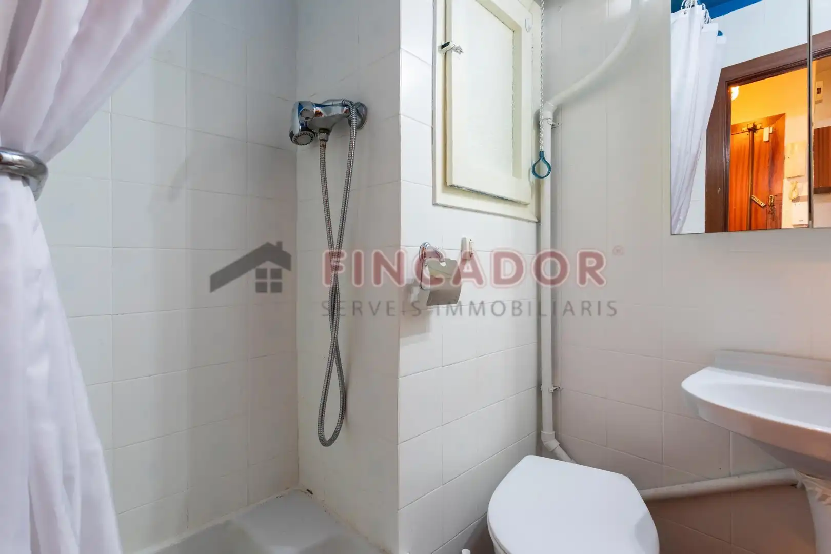 Baño de Piso en venta en Barcelona con Balcón