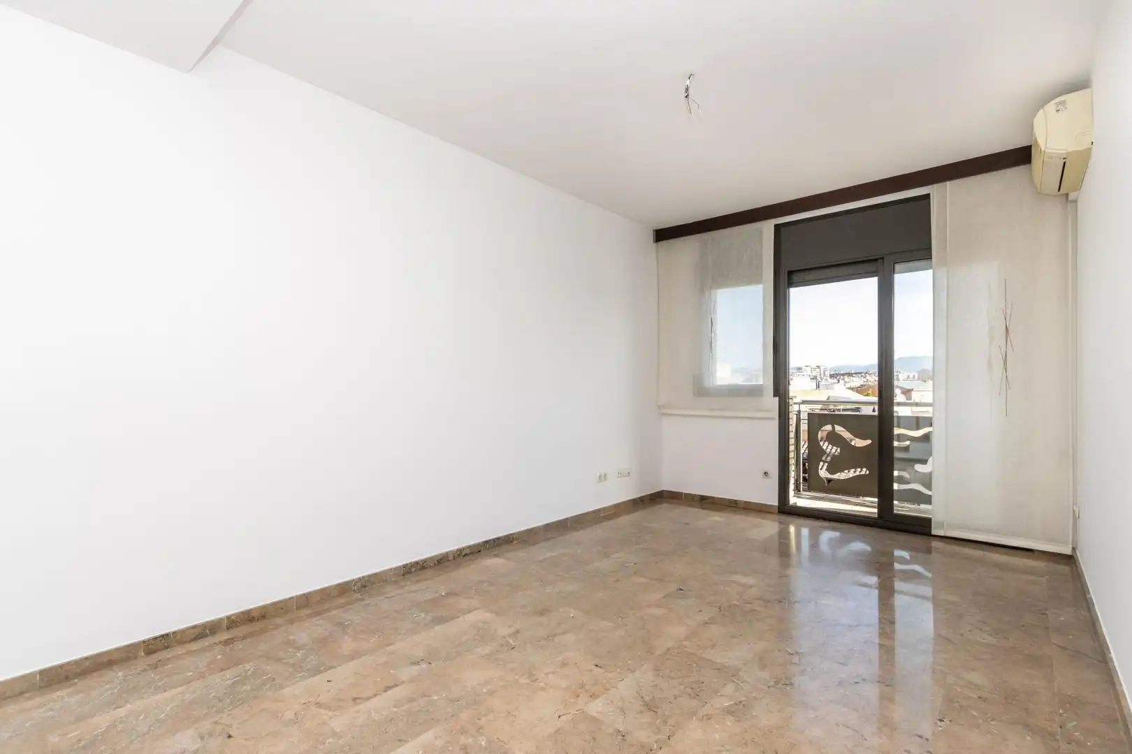 Sala de estar de Ático en venta en Sabadell con Aire acondicionado, Calefacción y Alarma