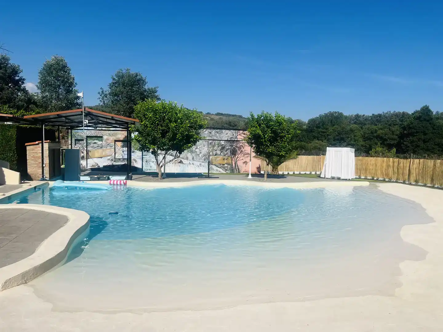 Piscina de Finca rústica en venda en Cuacos de Yuste amb Aire condicionat, Jardí privat i Traster