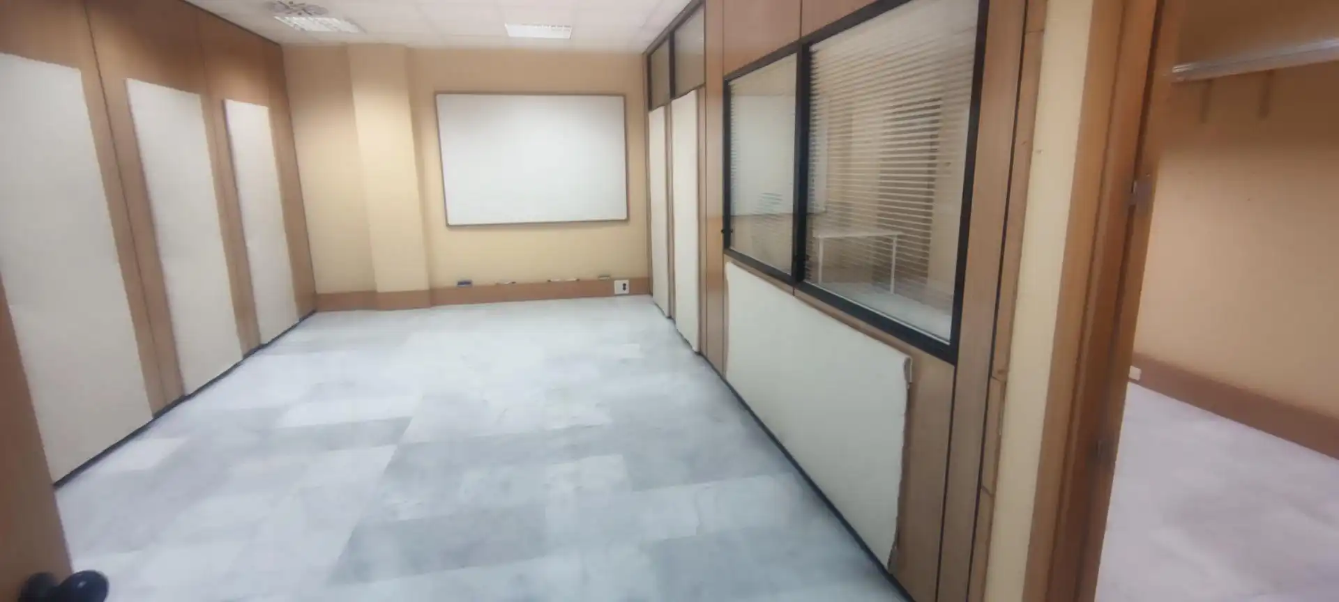 Büro zur Miete in Sevilla mit Klimaanlage