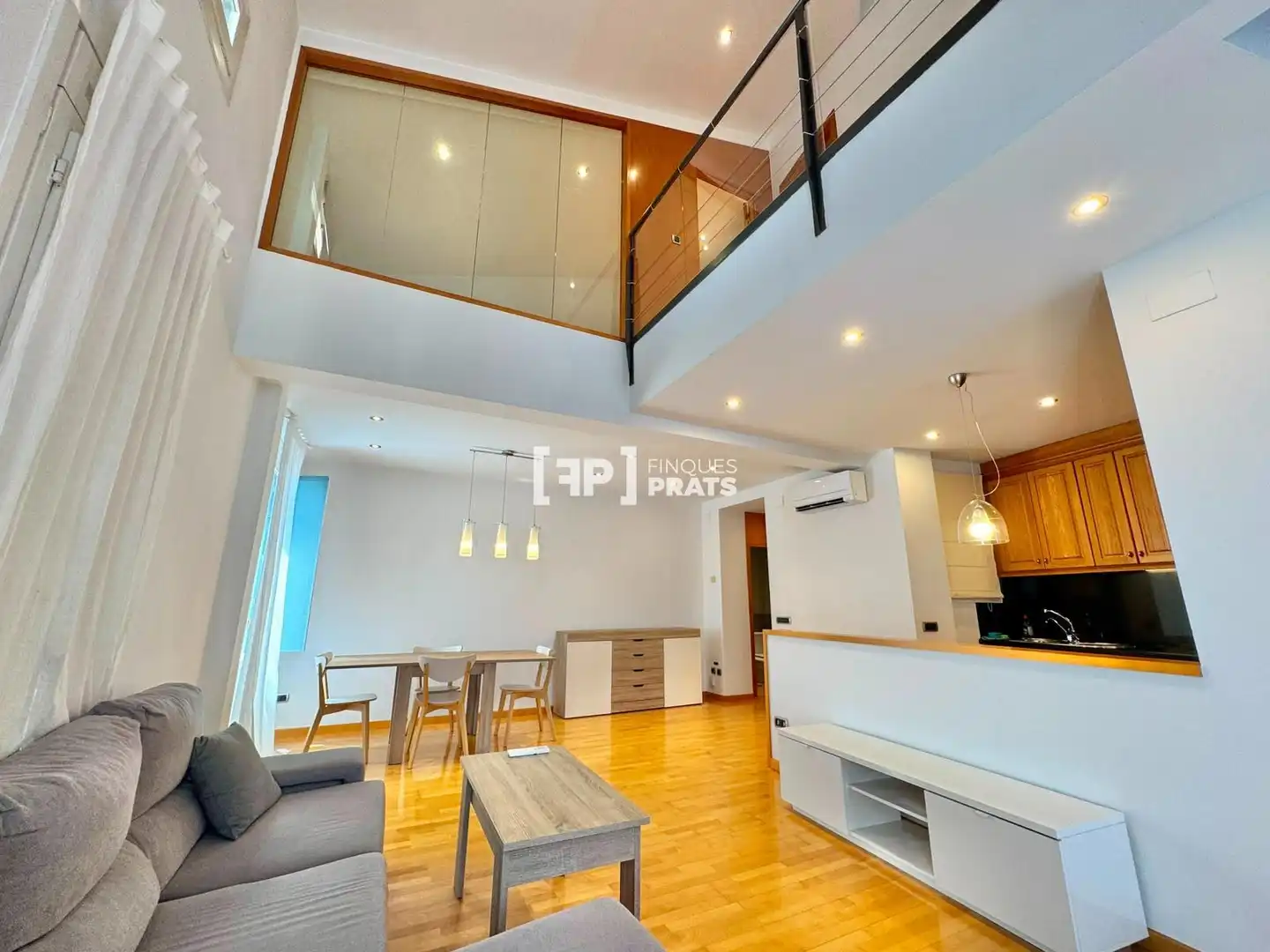 Sala de estar de Dúplex en venta en Lleida con Aire acondicionado, Calefacción y Terraza