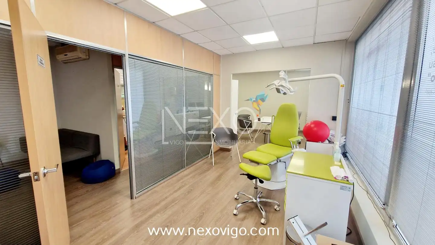 Business premises for sale in Avenida de Ourense, imagen 8