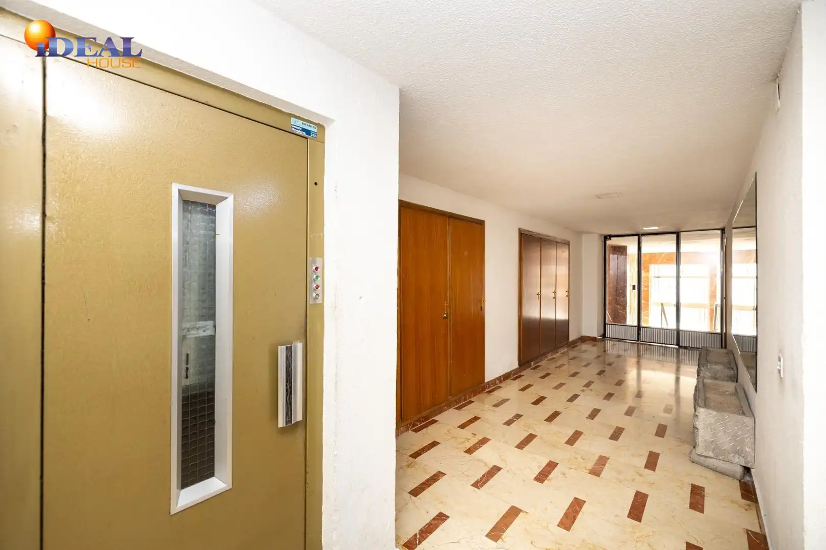 Flat with lift for sale in Calle Santa Paula, imagen 29