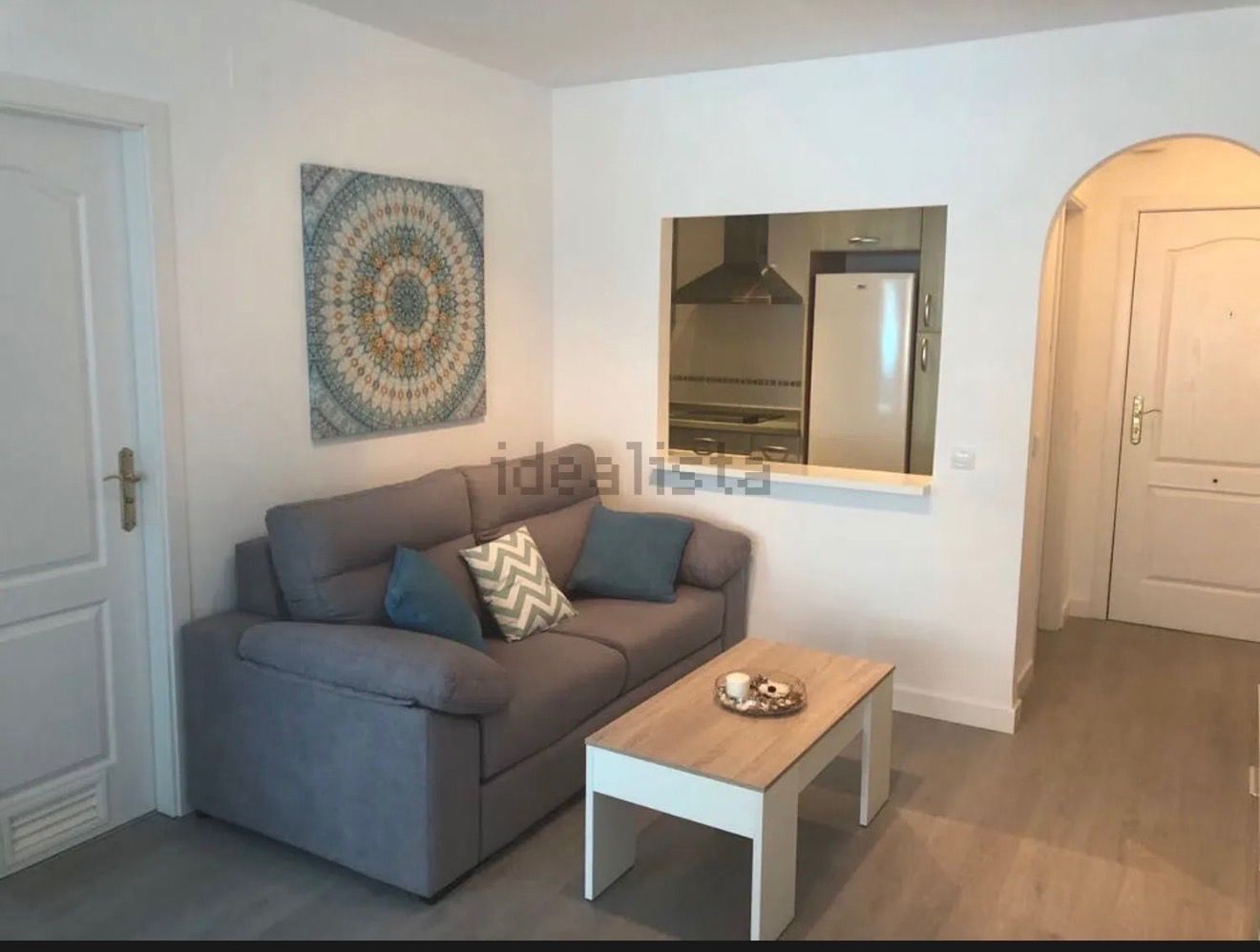 Sala d'estar de Pis de lloguer en Algarrobo amb Calefacció, Moblat i Forn
