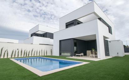 Vista exterior de Casa o xalet en venda en San Antonio de Benagéber amb Aire condicionat i Terrassa