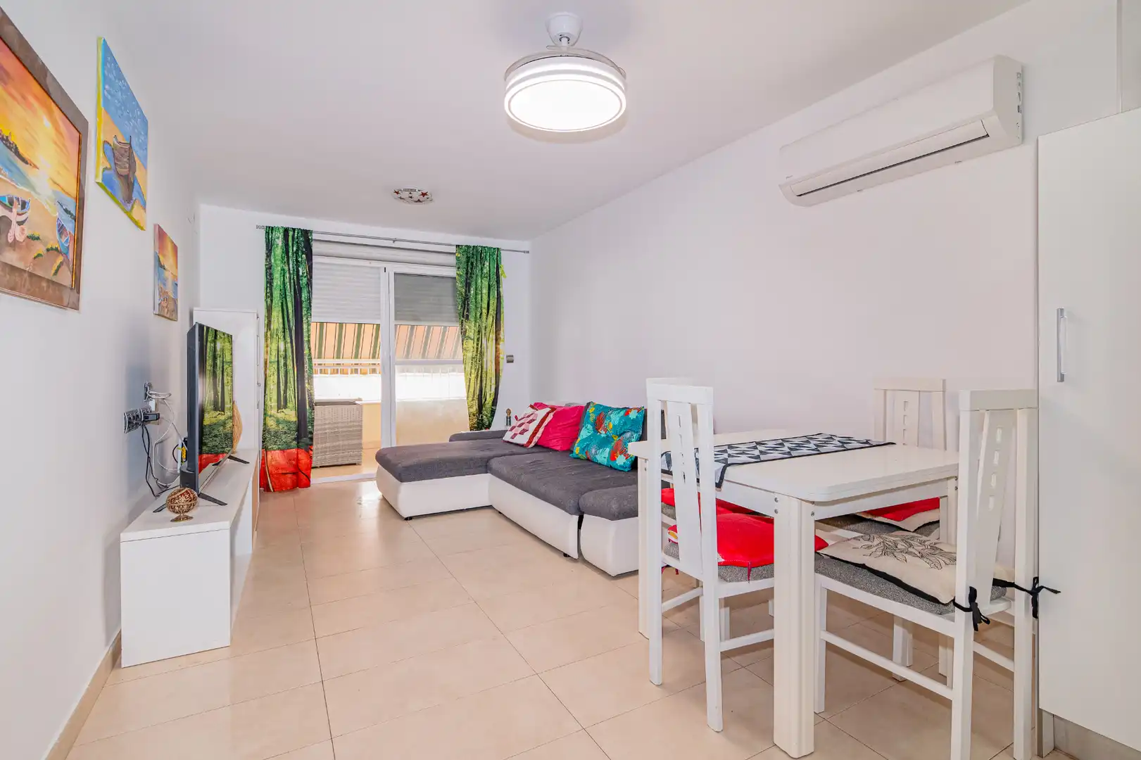 Wohnzimmer von Wohnung zur Miete in Almuñécar mit Klimaanlage, Heizung und Terrasse