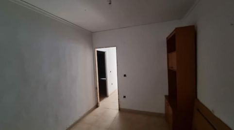 Foto 5 de Casa adosada en venta en C/ Alzira, Corinto - Almarda, Sagunto / Sagunt