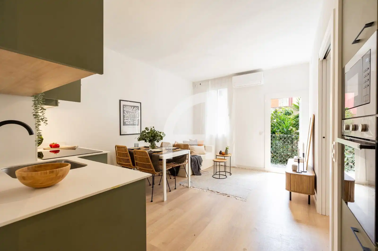 Flat with terrace for sale in Pintor Pahissa, imagen 2