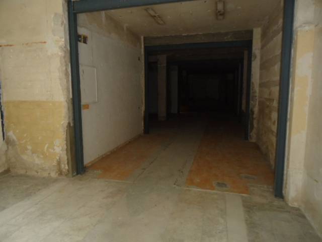 Local comercial en Alquiler en El Carril - Paseo de Chapi