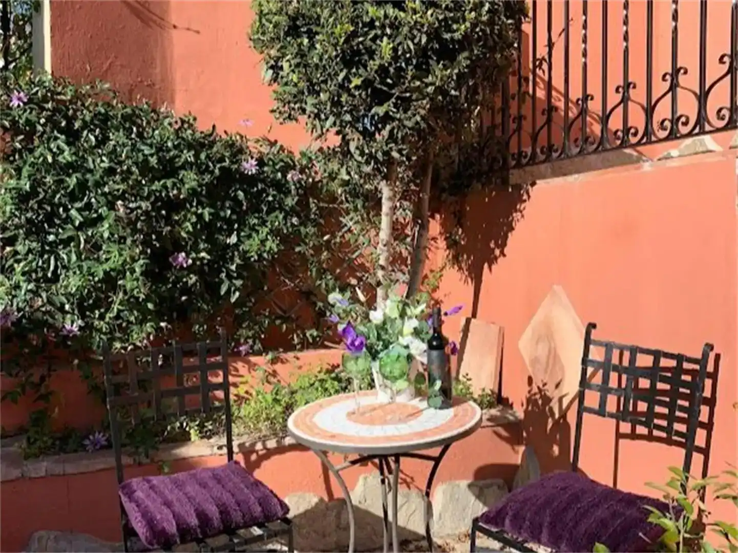 Terrassa de Local en venda en Ronda amb Aire condicionat, Parquet i Moblat