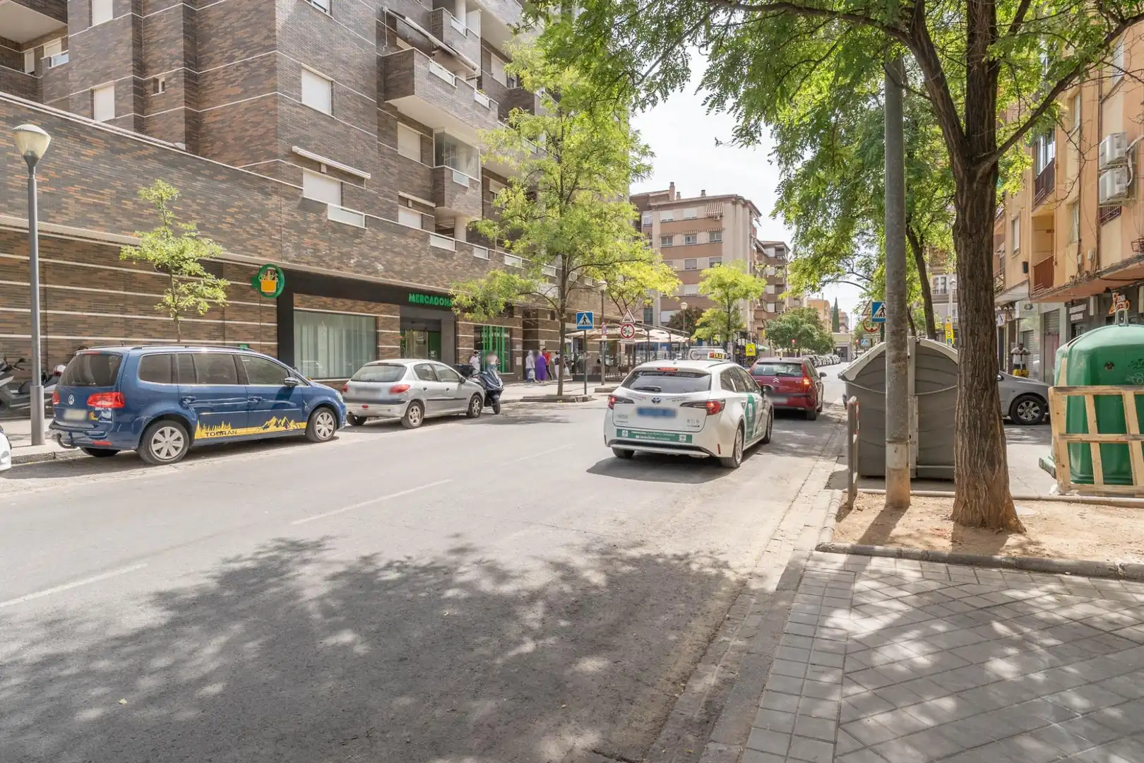 Vista exterior de Piso en venta en Granada con Aire acondicionado y Amueblado