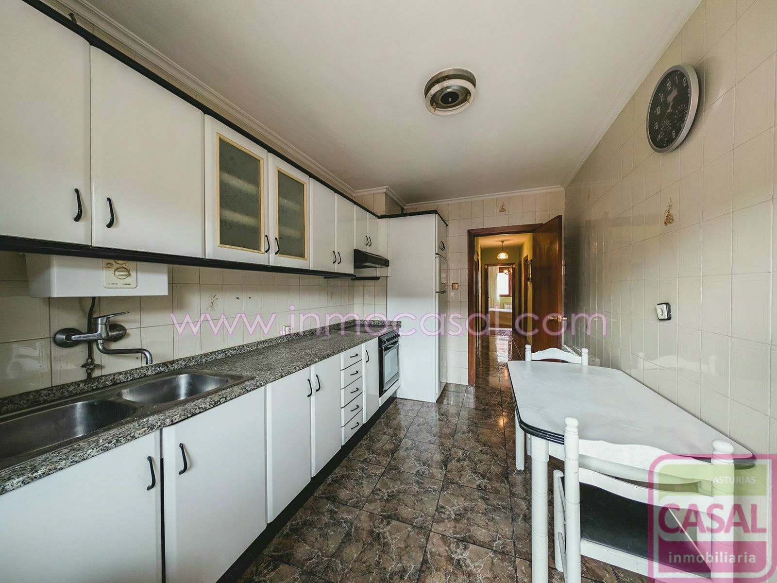 Piso en venta en C/PEÑA MAYOR, Laviana
