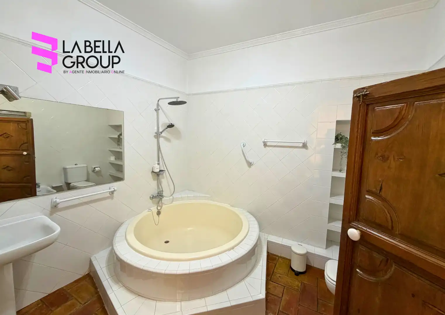 Casa pareada con terraza en venta en Carrer Canonge Cebrià, imagen 23