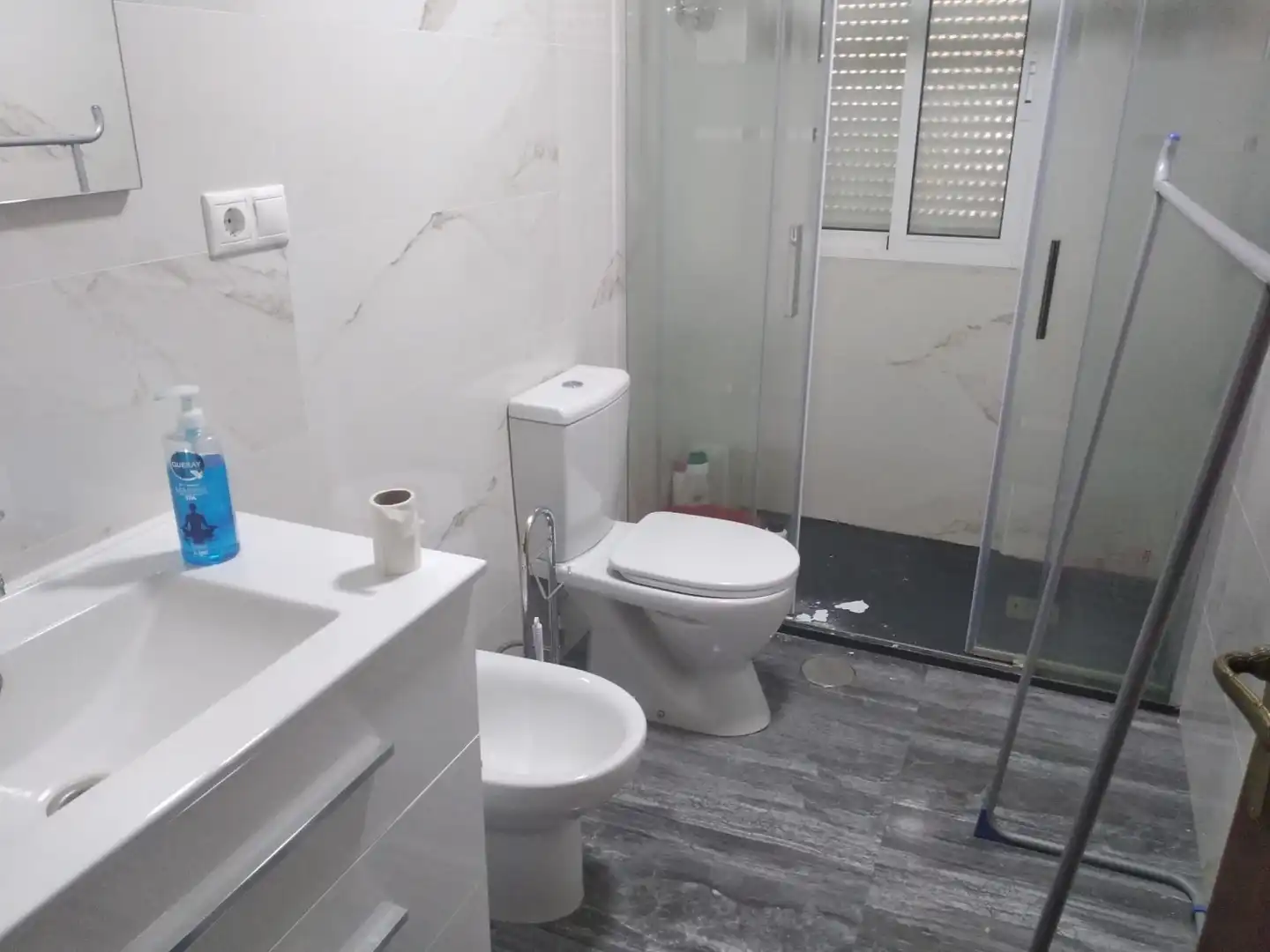 Bathroom of Flat for rent in Murcia  with Furnished, Washing machine and Balcony