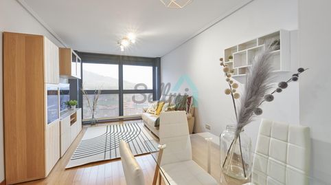 Foto 2 de Piso de alquiler en Juan Antonio Álvarez Rabanal, HUCA - La Cadellada, Oviedo