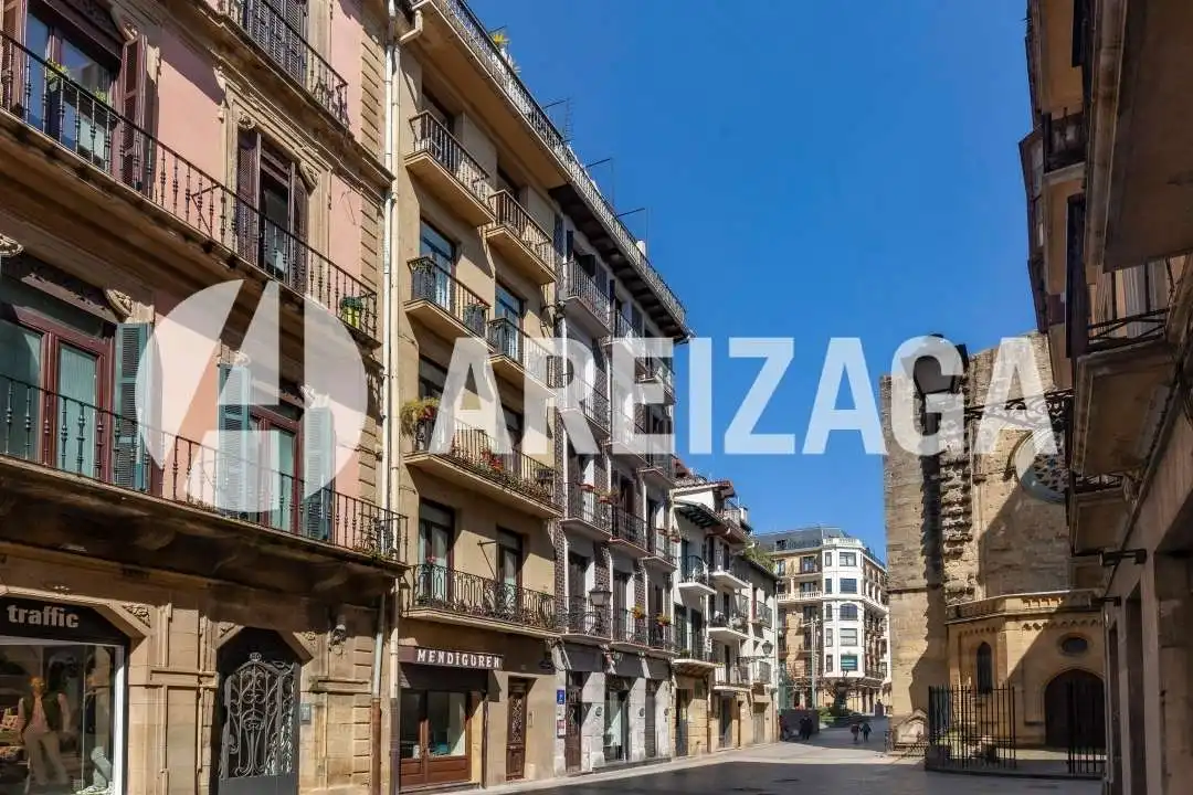 Vista exterior de Ático en venta en Donostia - San Sebastián  con Calefacción