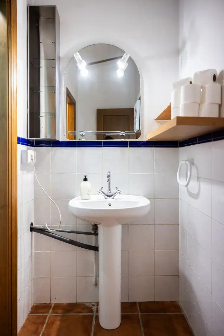 Baño de Finca rústica en venta en Montejaque con Aire acondicionado, Jardín privado y Terraza
