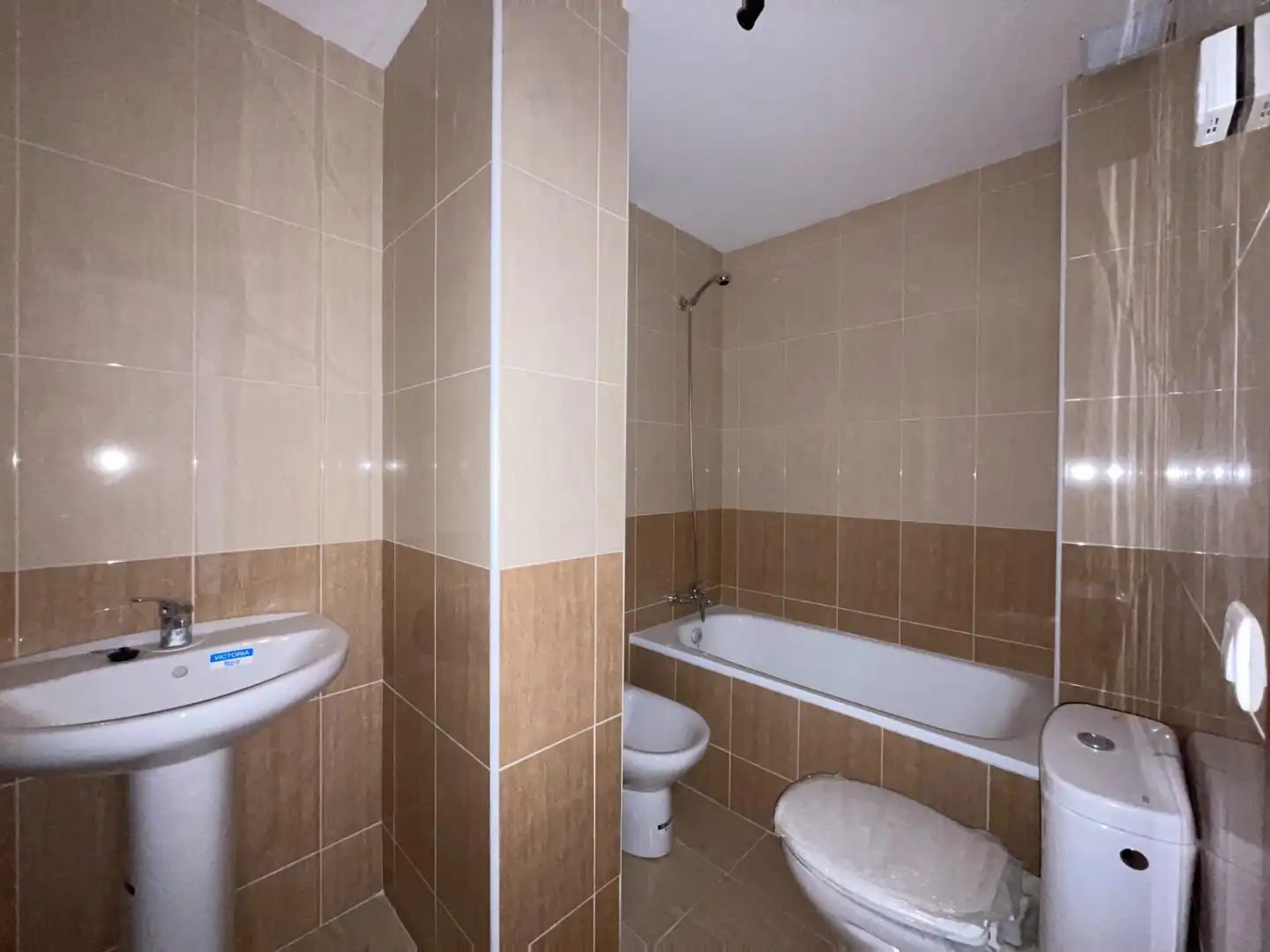 Badezimmer von Wohnung zum Verkauf in Villafranca del Cid / Vilafranca mit Heizung, Terrasse und Balkon