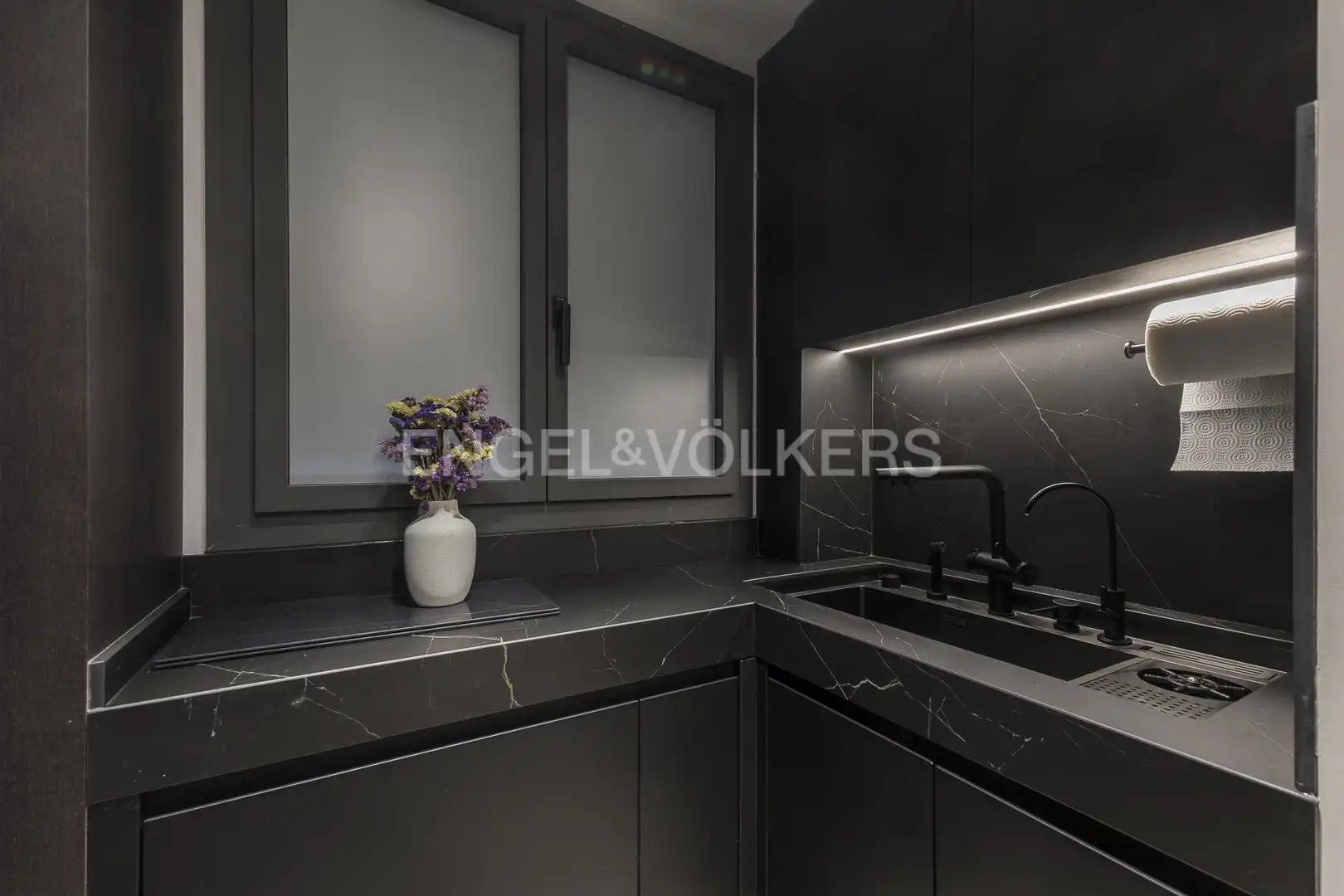 Kitchen of Attic for sale in Barcelona  with Air Conditioner, Heating and Terrace