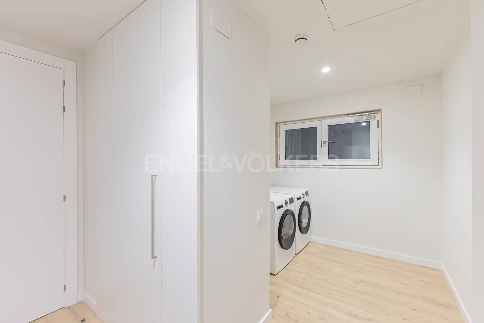 Wohnung zum Verkauf in Barcelona mit Klimaanlage, Heizung und Parkett